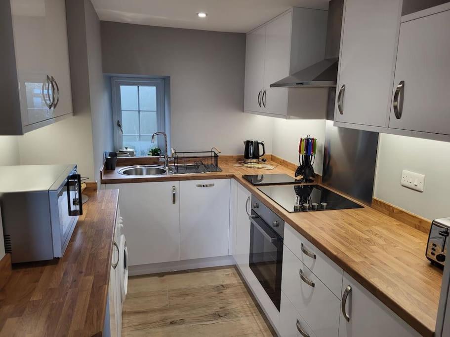 Villa Amazing Coastal & Sunset Views In Eryri Llanllyfni Exterior foto