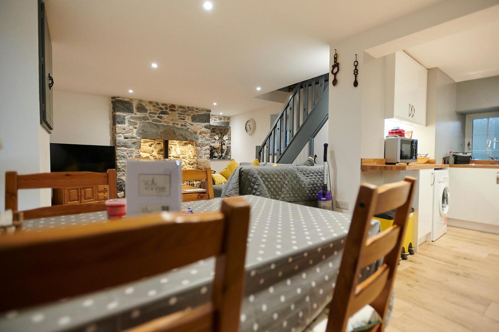 Villa Amazing Coastal & Sunset Views In Eryri Llanllyfni Exterior foto